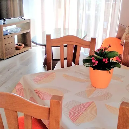 Apartament Relax At 2br Oasis In