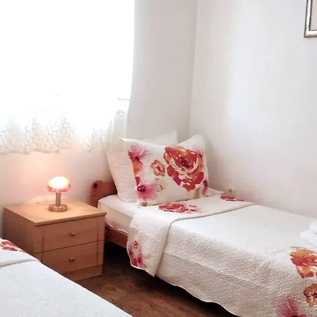 Relax At 2br Oasis In Апартаменты Задар